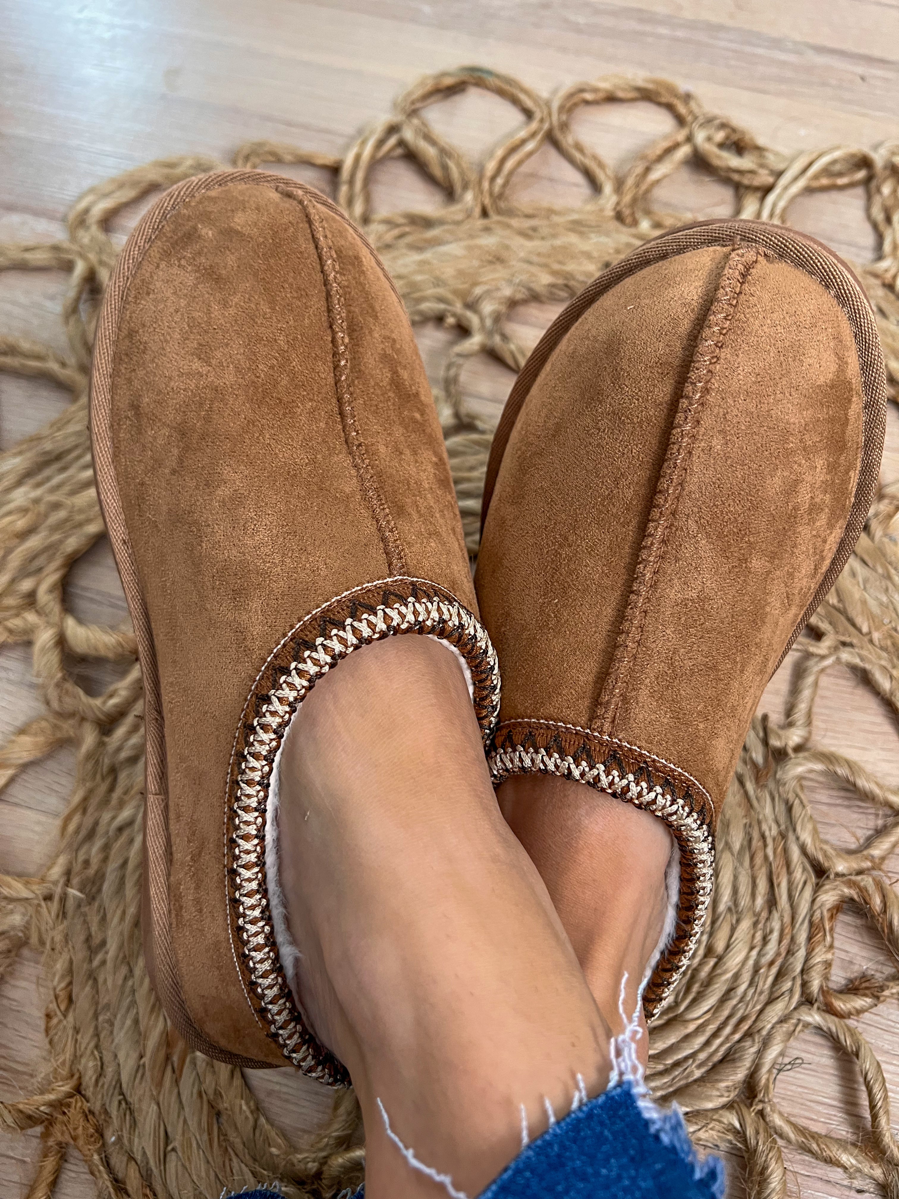 Very G Sparks Slippers - Tan