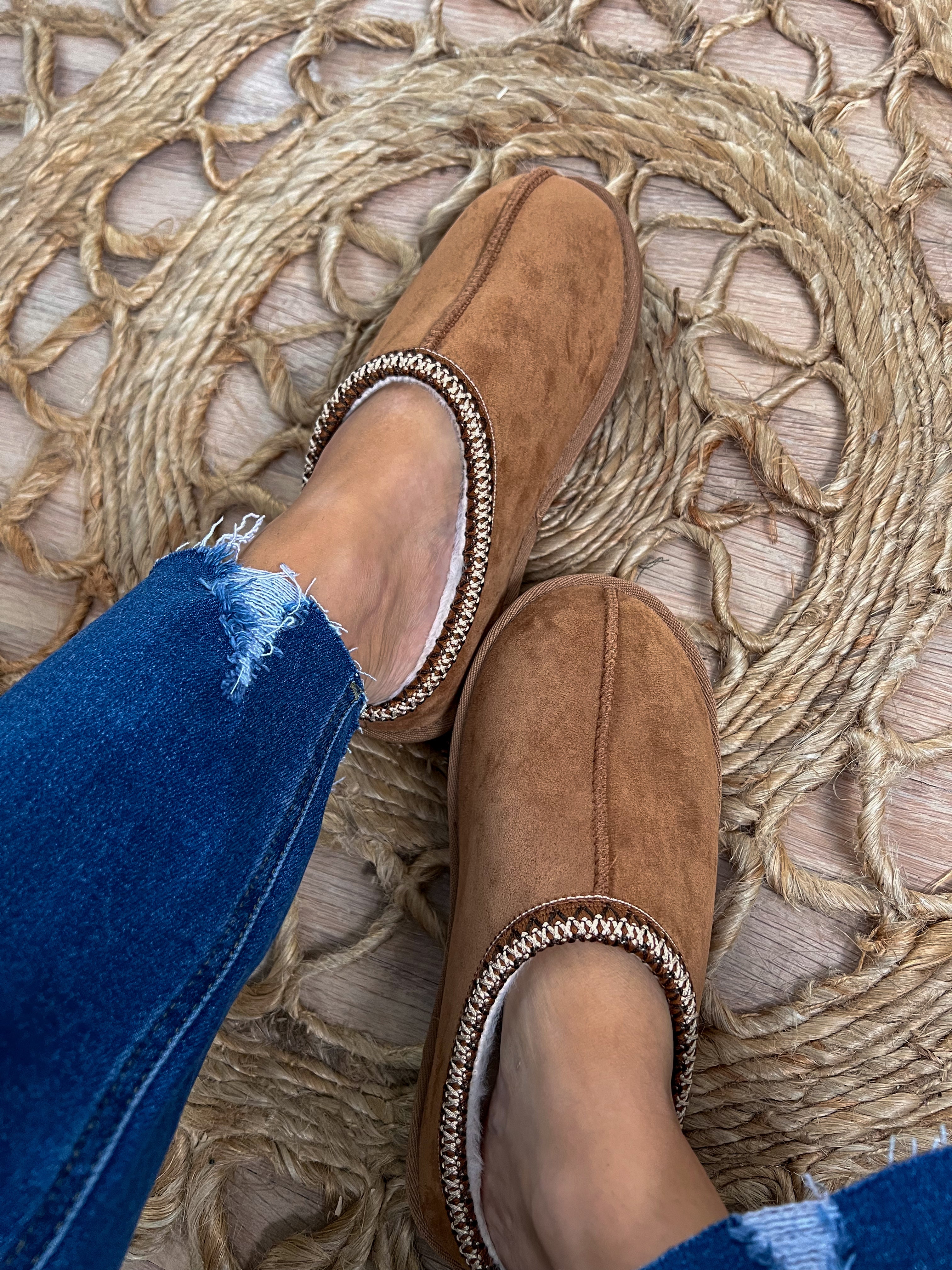 Very G Sparks Slippers - Tan