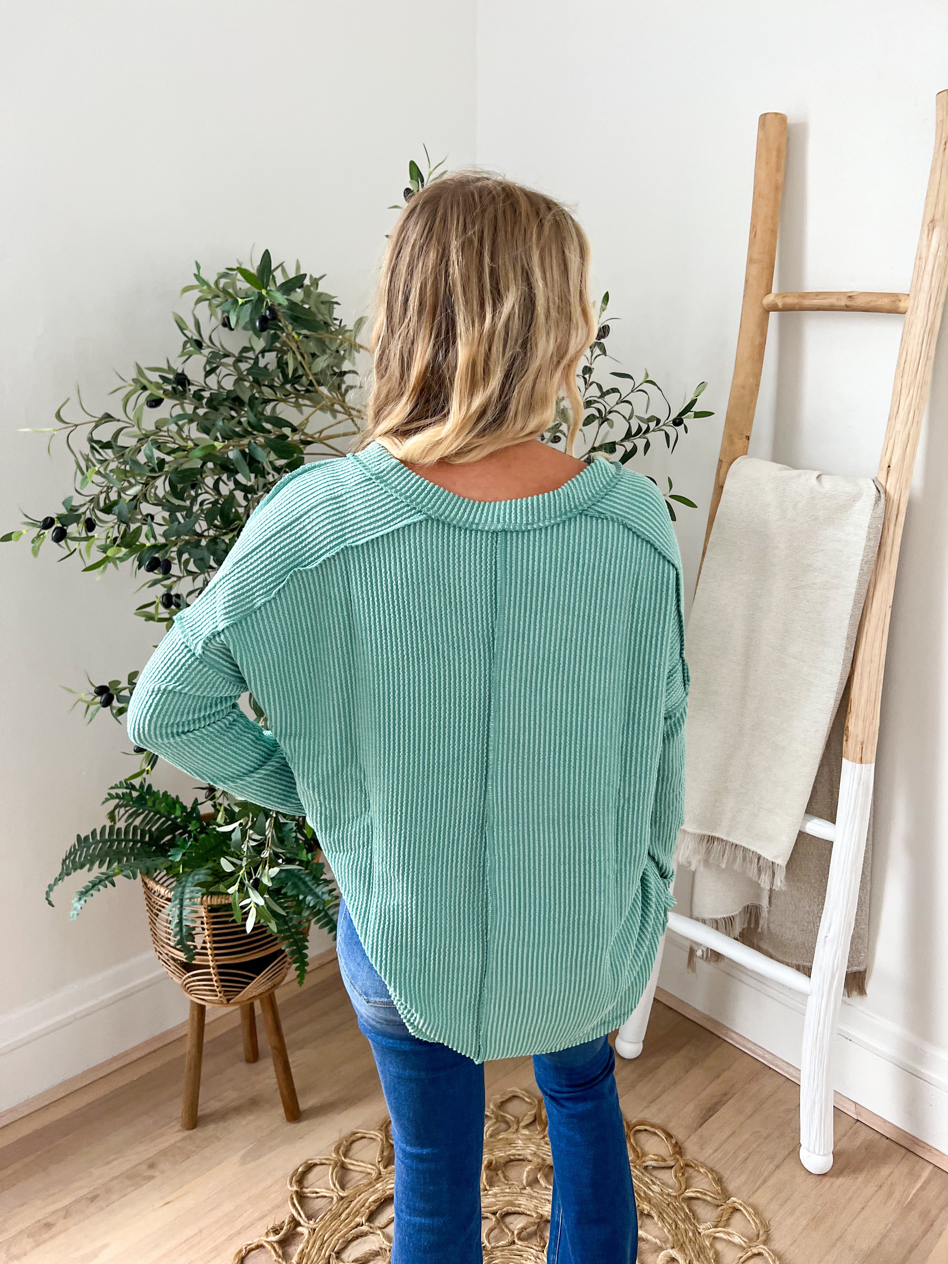DOORBUSTER Khole V-neck Top - Mint