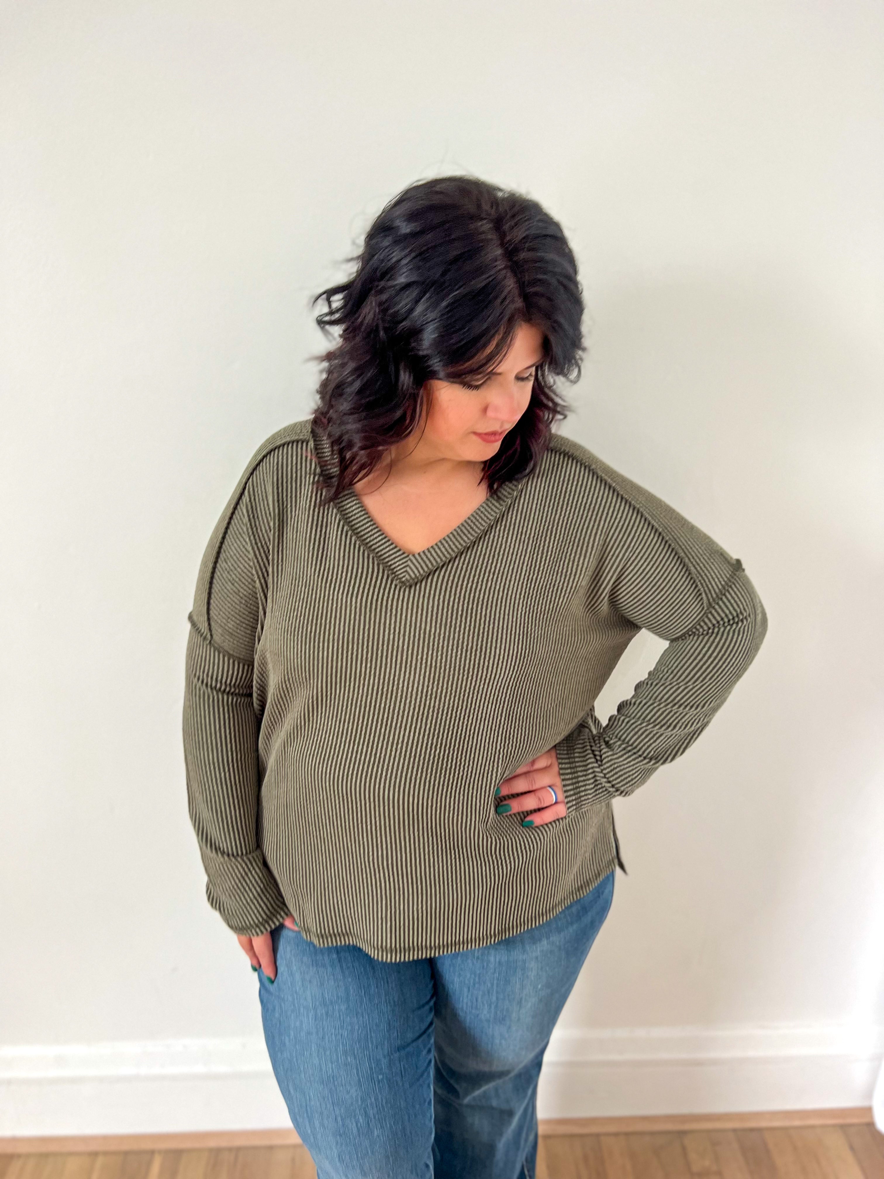 DOORBUSTER Khole V-neck Top - Olive