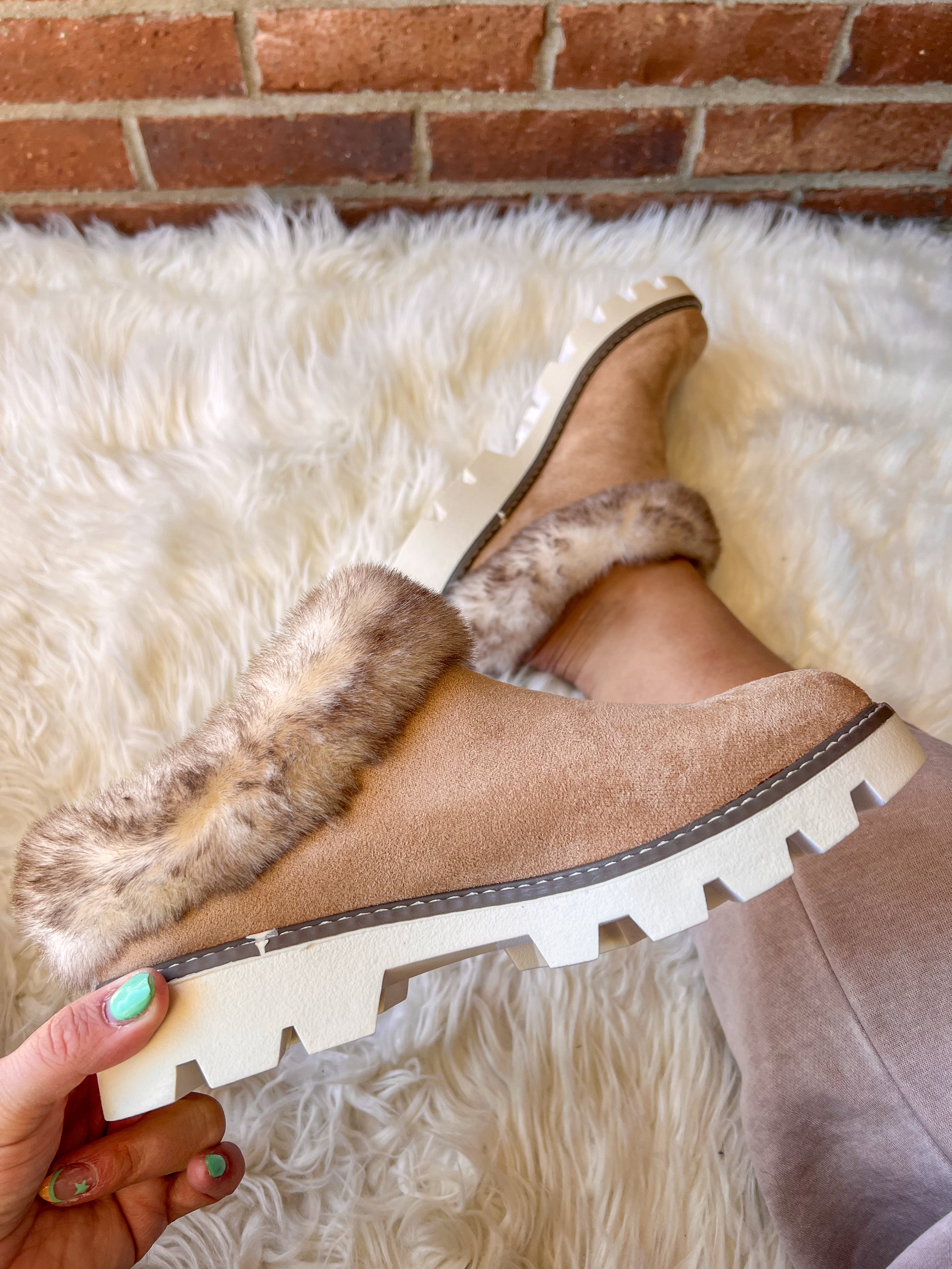 Very G Mahika Fur Lined Clog - Light Taupe