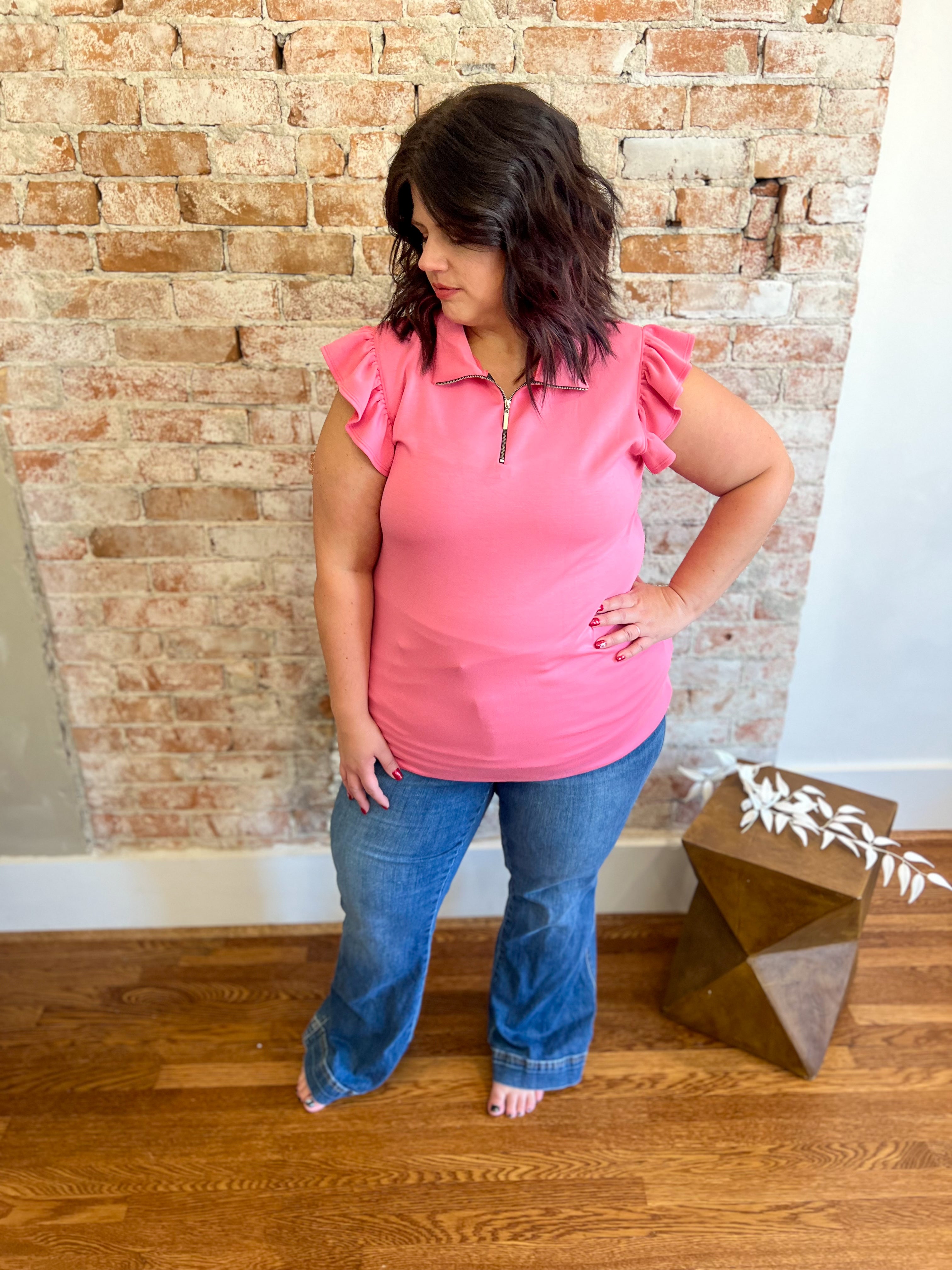 DOORBUSTER Zoey Zip Top - Pink