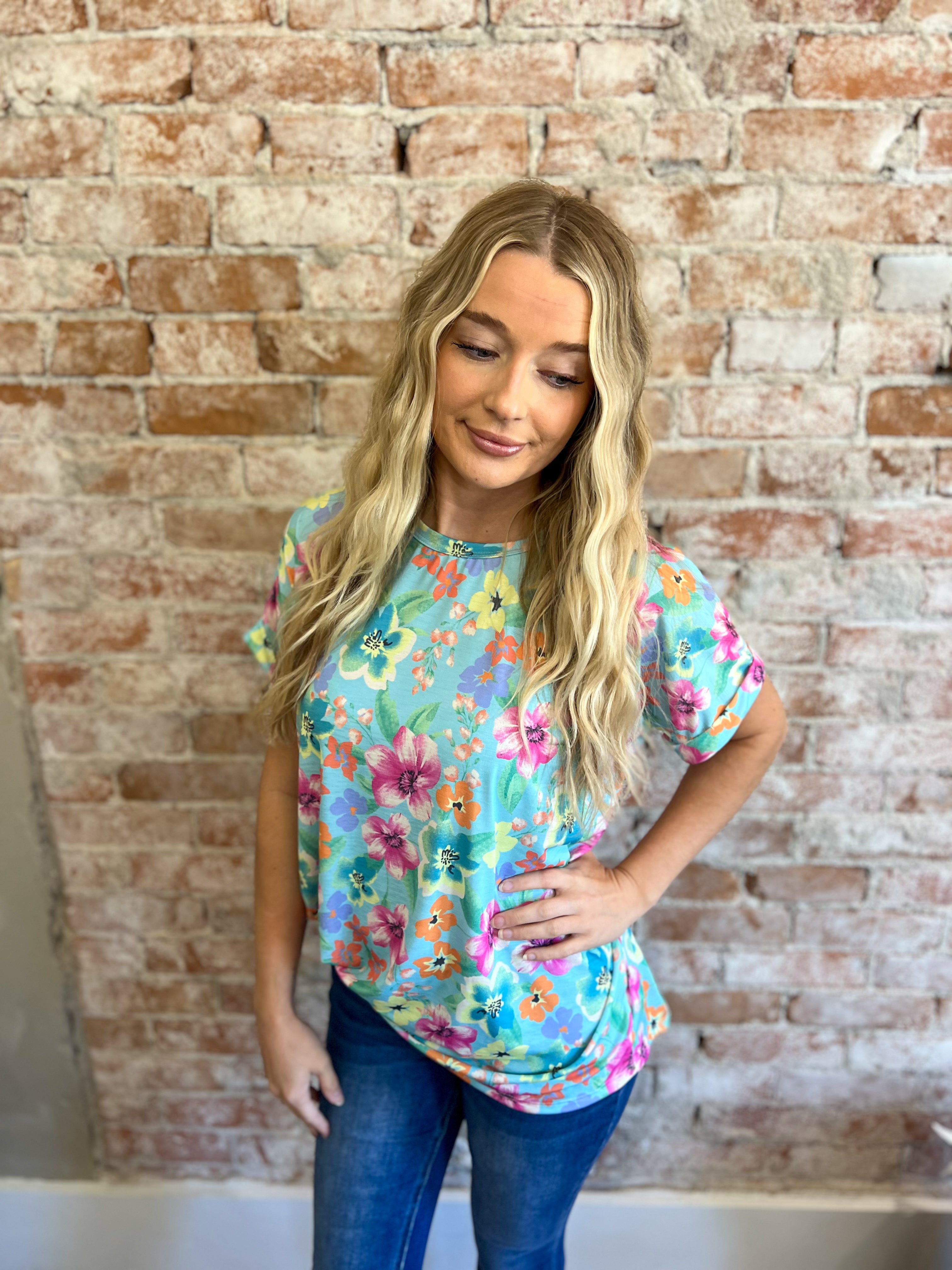 DOORBUSTER Melody Aqua Floral Short Sleeve Top