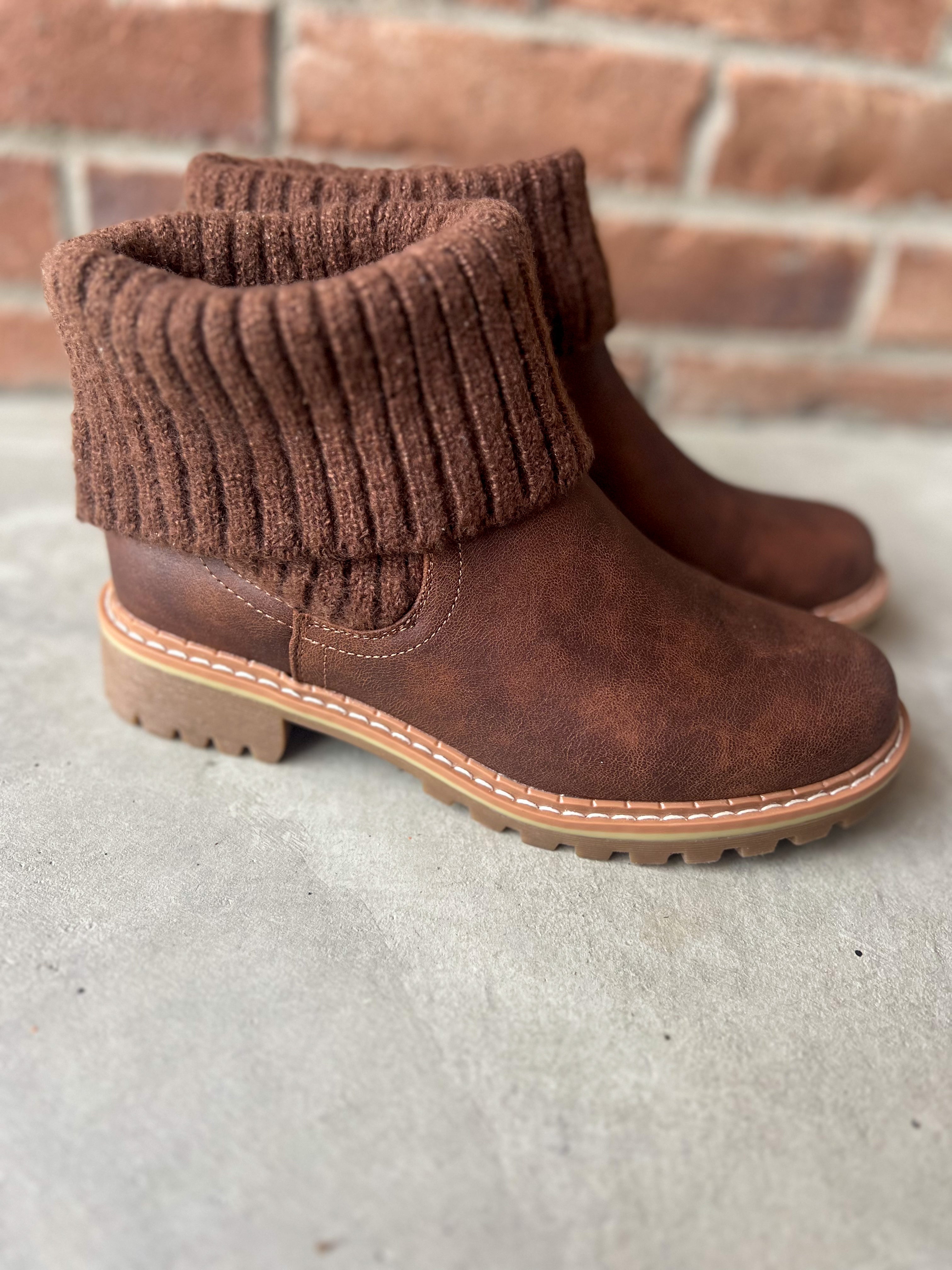 Corkys Quiver Booties - Brown Oiled