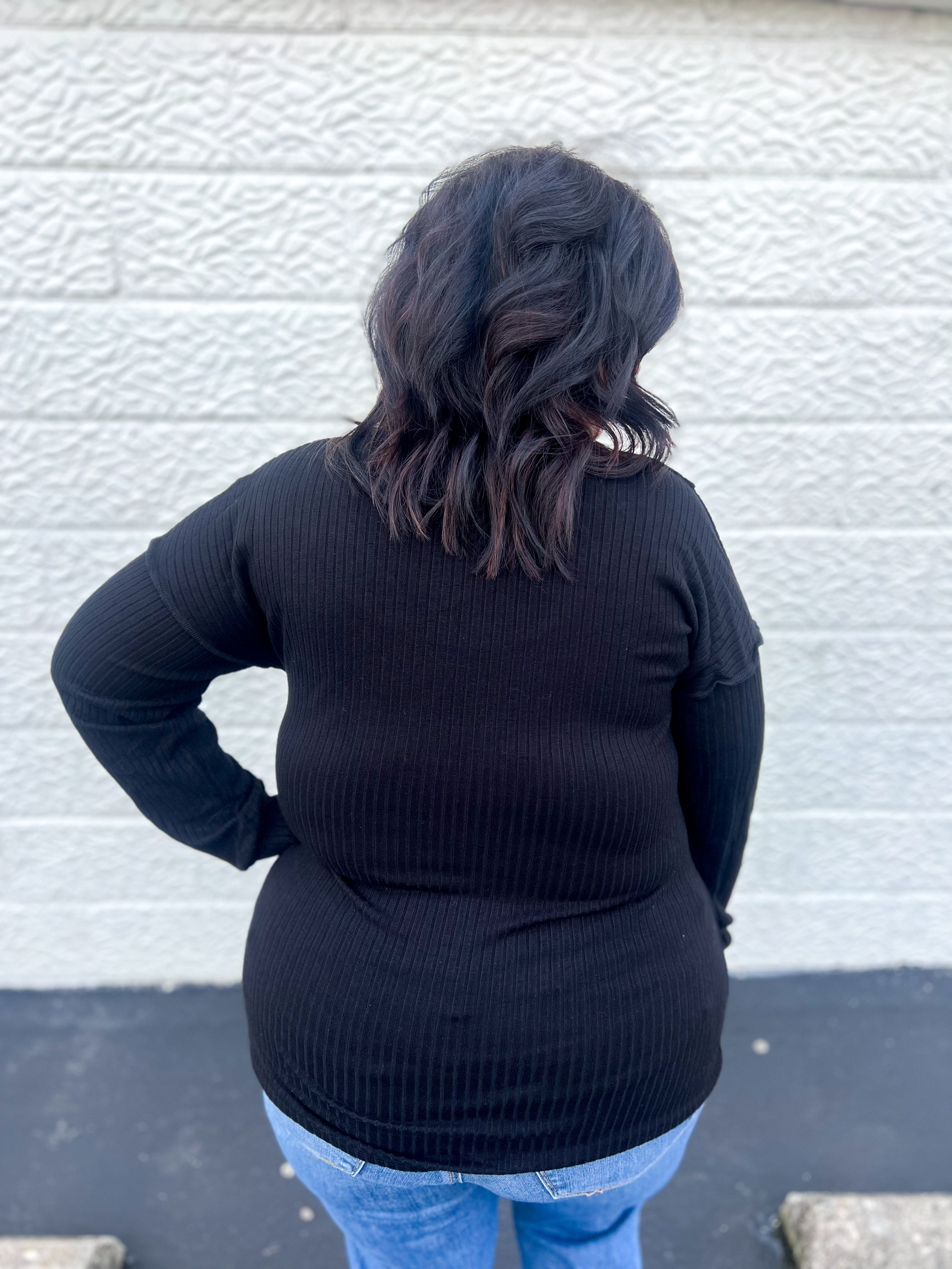 DOORBUSTER Mia Black V-neck Top