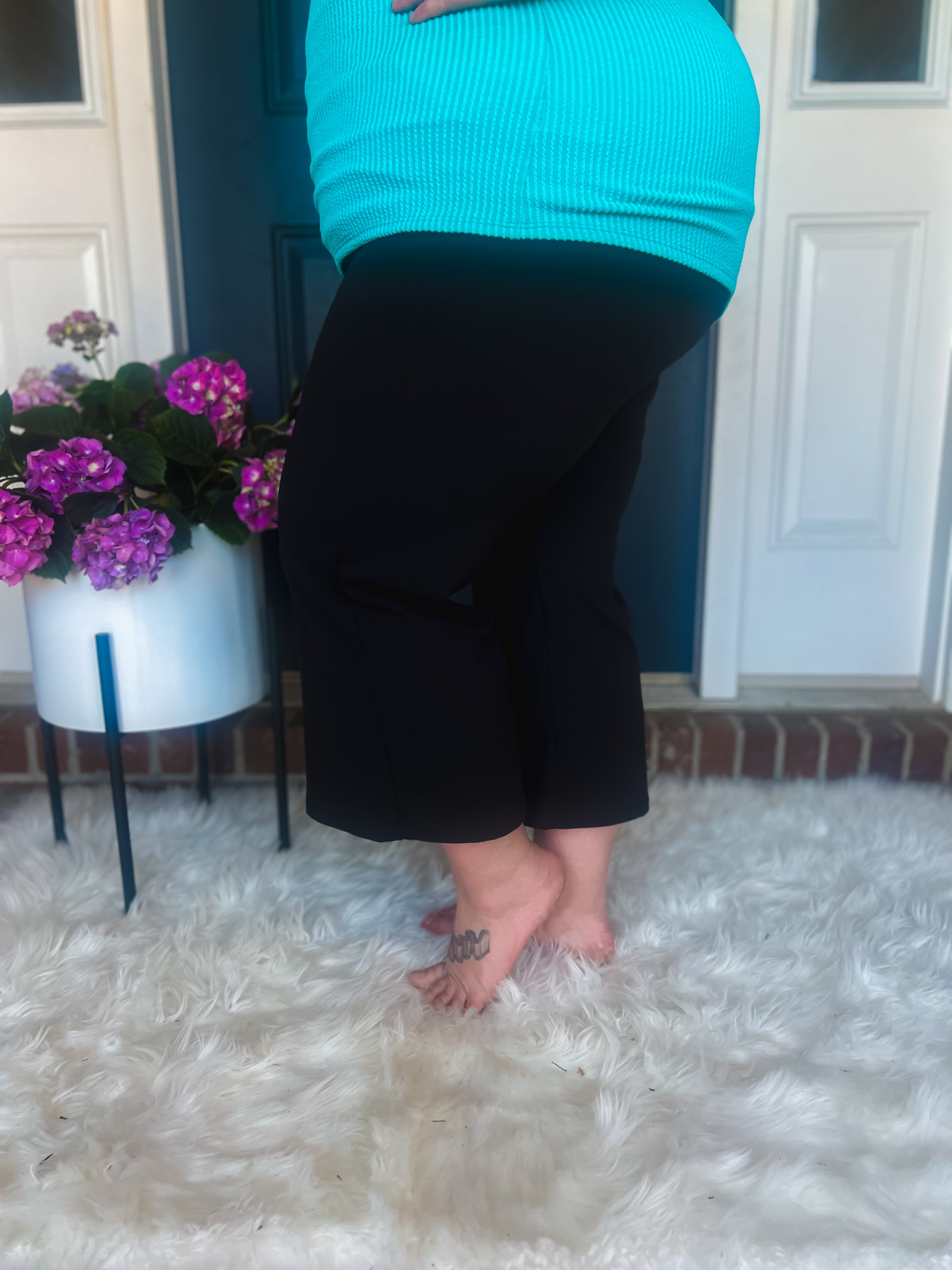 Lucy Wide Leg Stretchy Crop Pants - Black