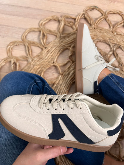Very G Retro Sneakers - Beige