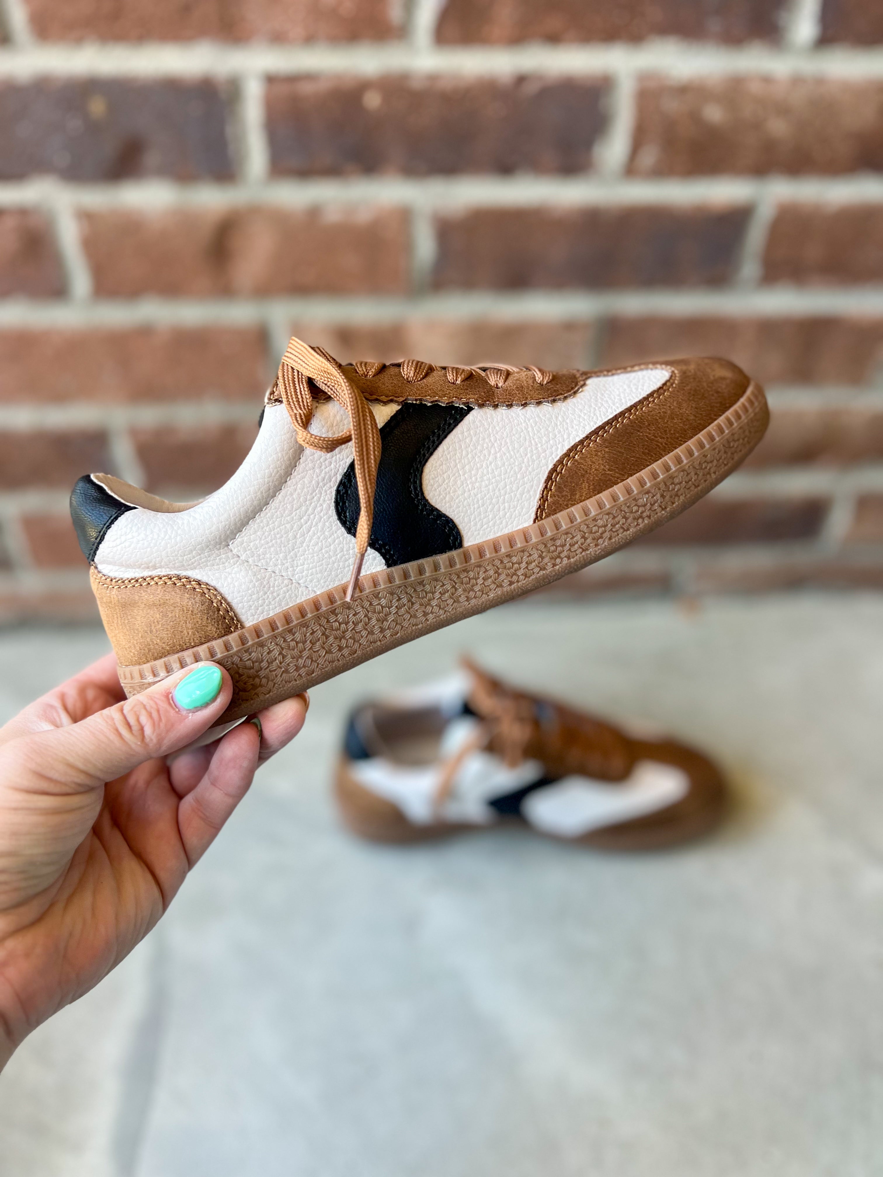 Corkys Spoiler Alert Sneakers - Tan