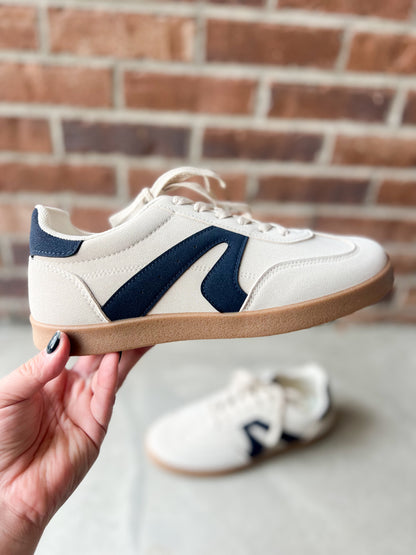 Very G Retro Sneakers - Beige