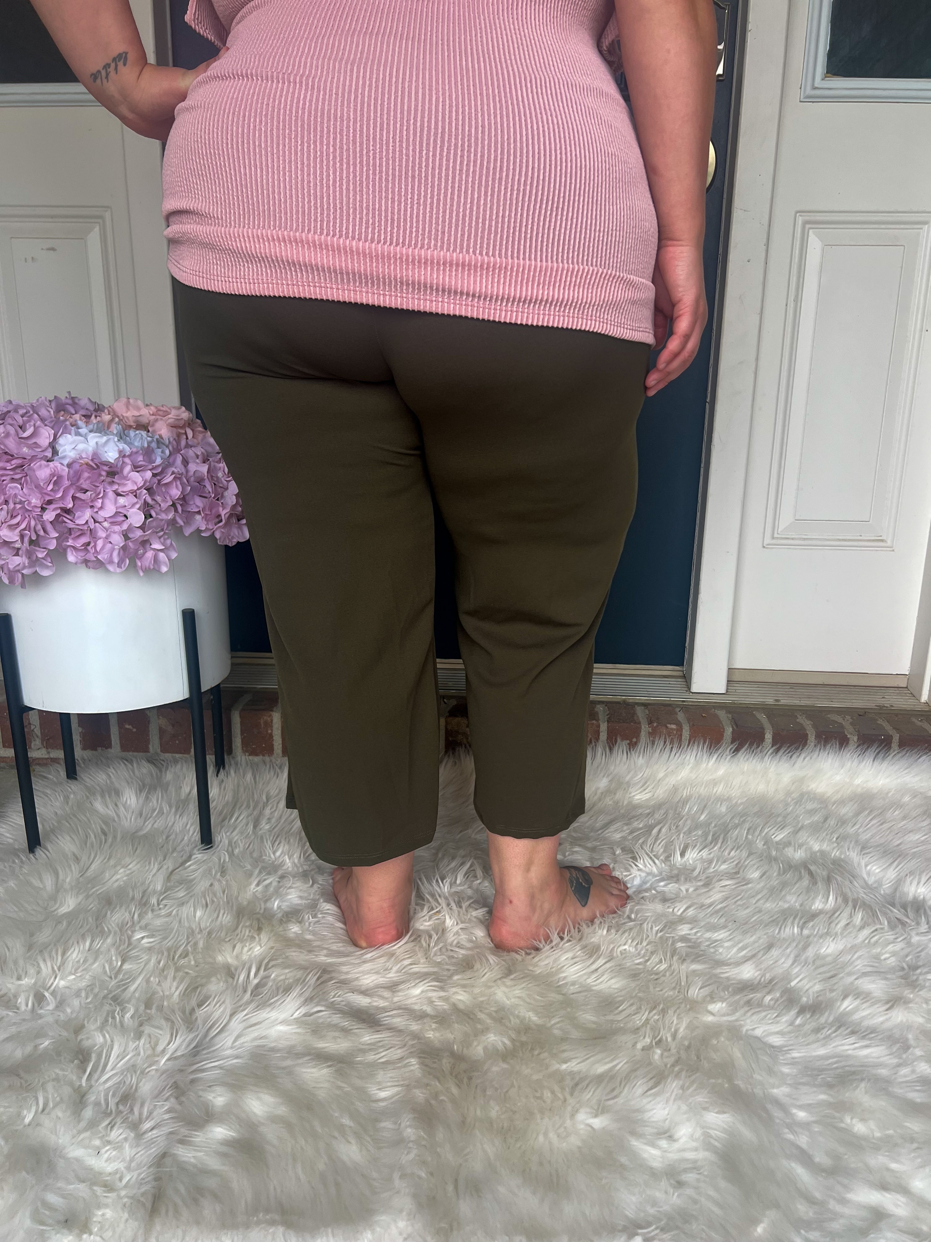 Lucy Wide Leg Stretchy Crop Pants - Olive