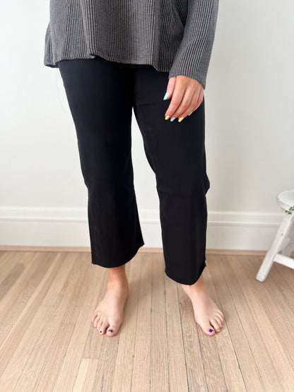 Vervet Olivia Wide Leg Non Distressed Crop Jeans - Black