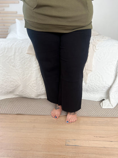 Vervet Olivia Wide Leg Non Distressed Crop Jeans - Black