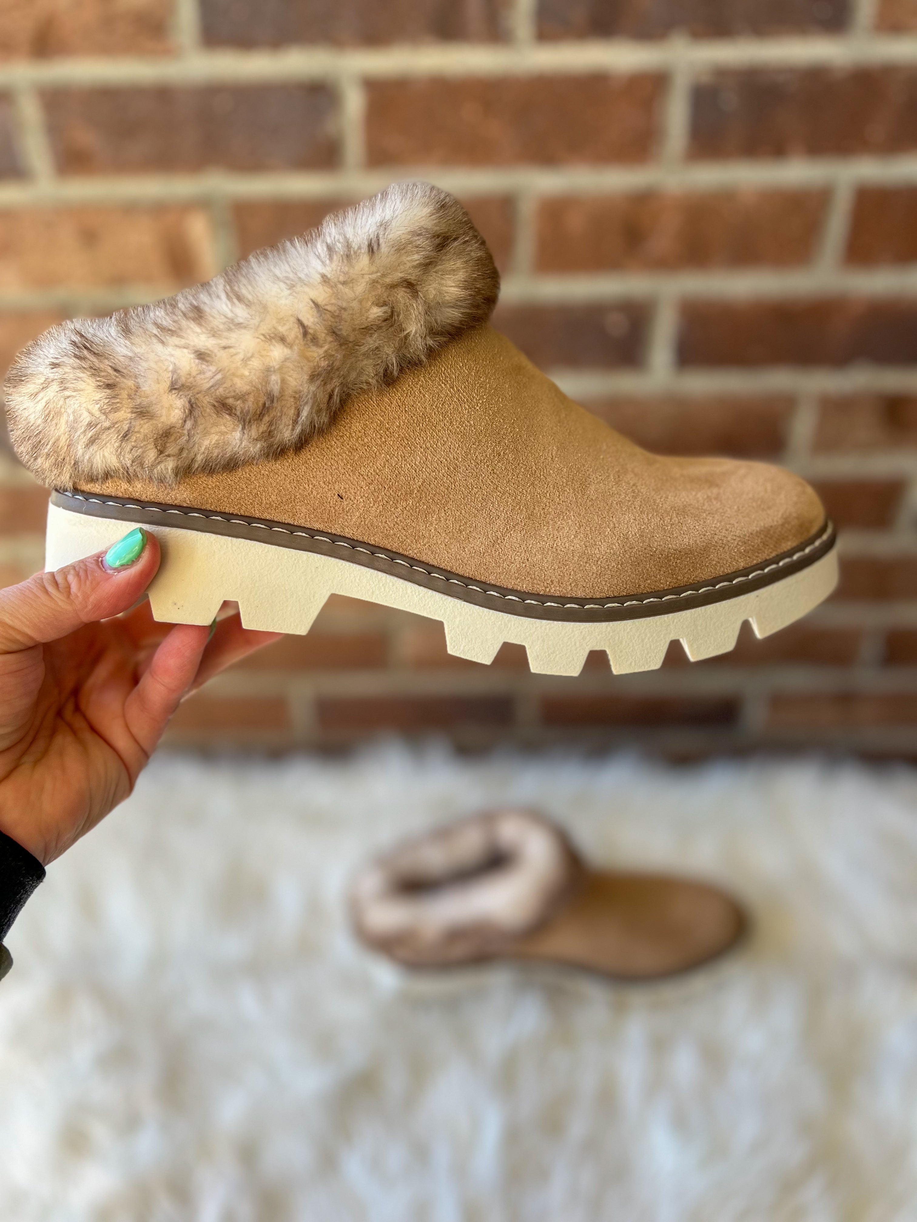 Very G Mahika Fur Lined Clog - Light Taupe