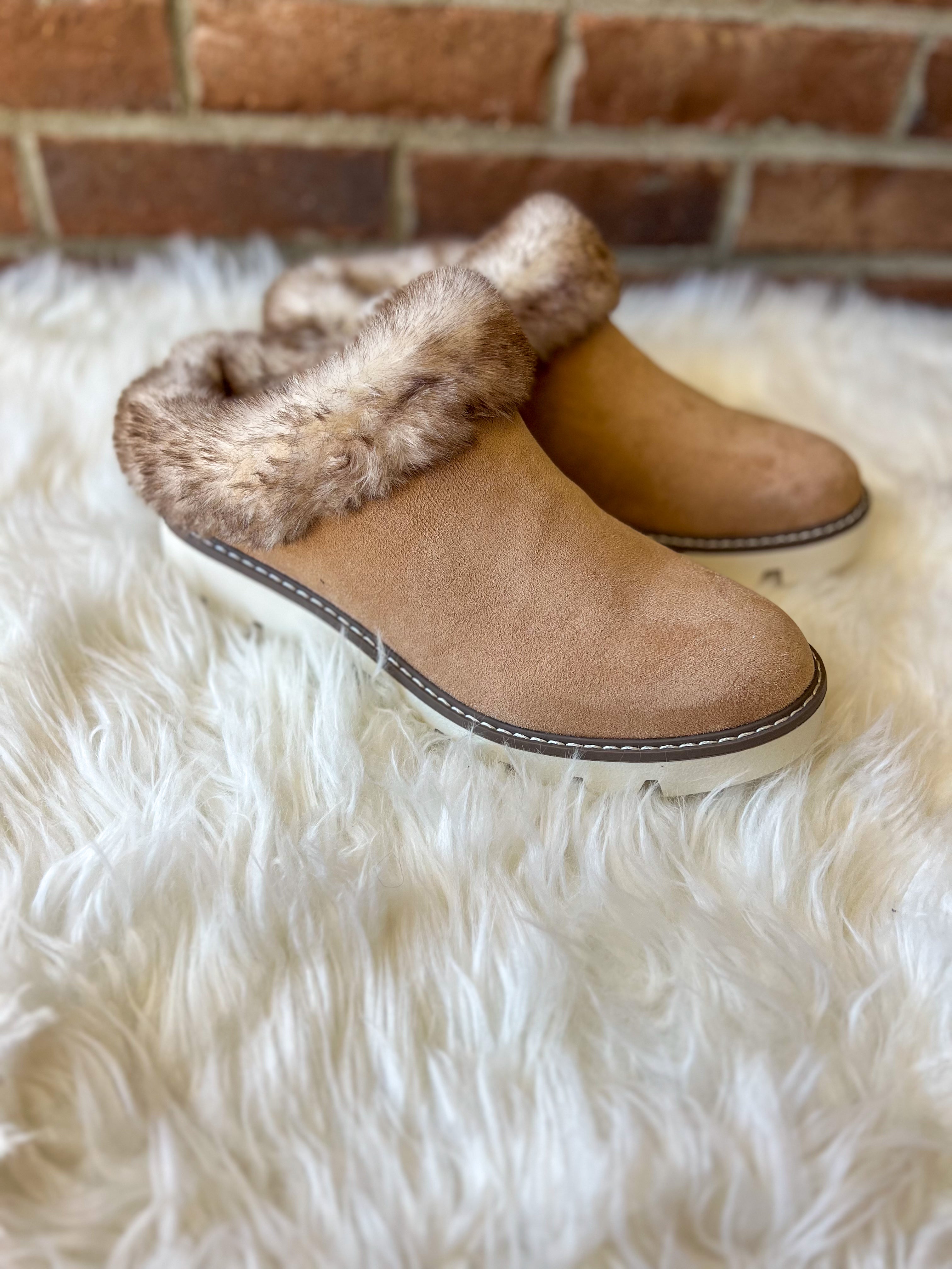 Very G Mahika Fur Lined Clog - Light Taupe