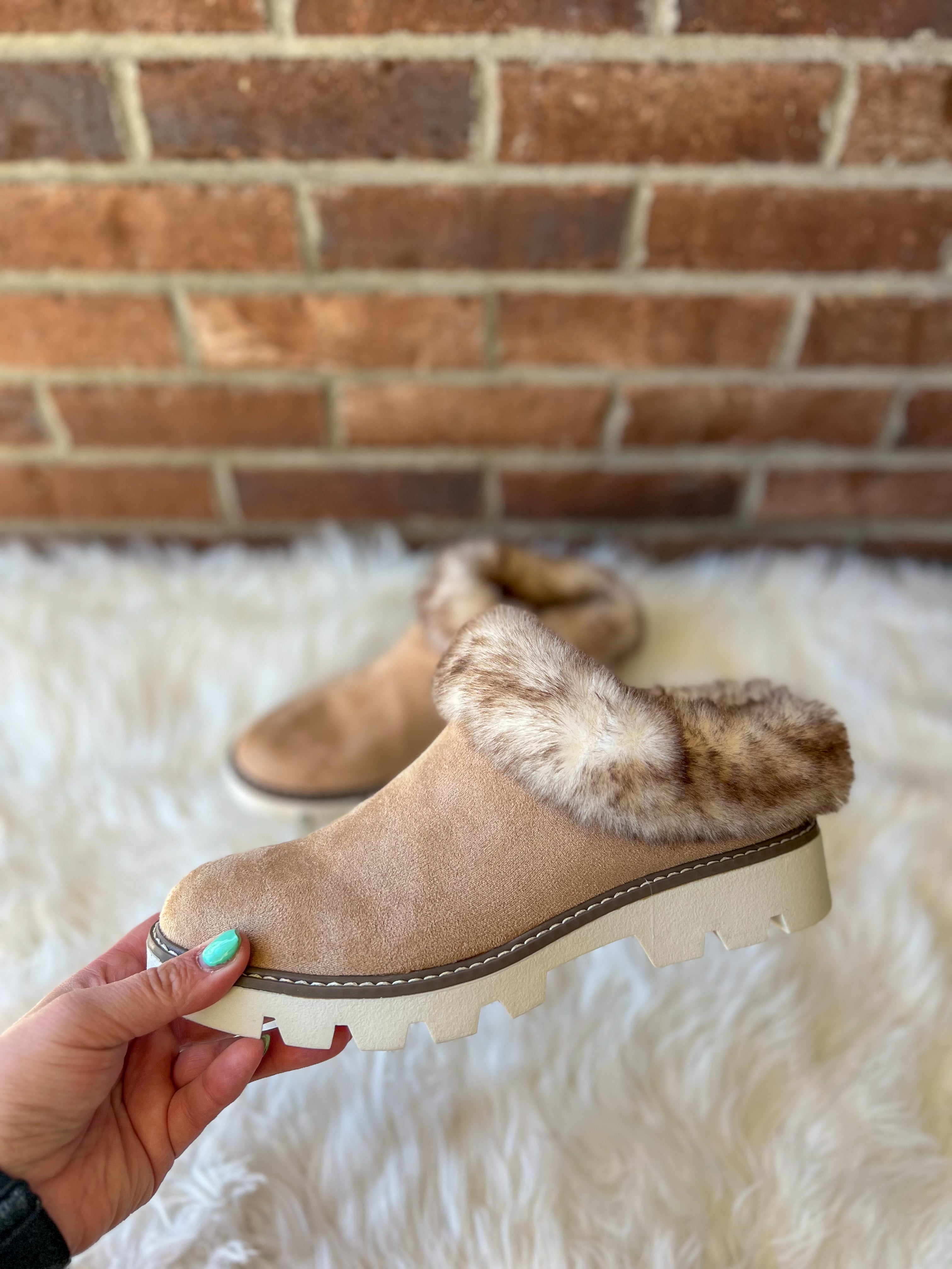 Very G Mahika Fur Lined Clog - Light Taupe