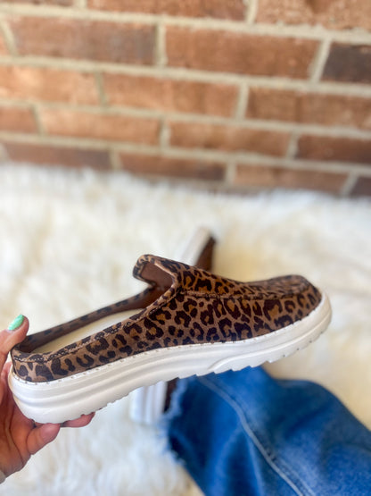 Very G Brisas Slip On Sneakers - Tan Leopard