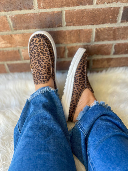 Very G Brisas Slip On Sneakers - Tan Leopard