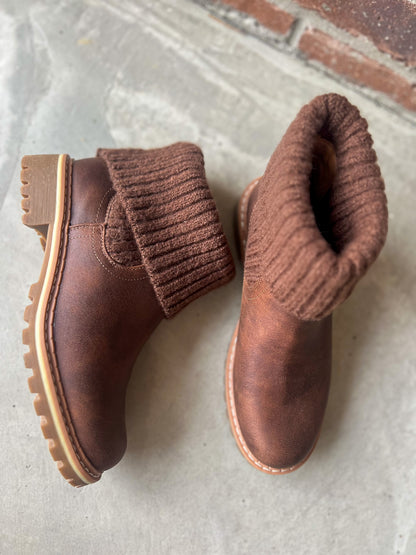 Corkys Quiver Booties - Brown Oiled