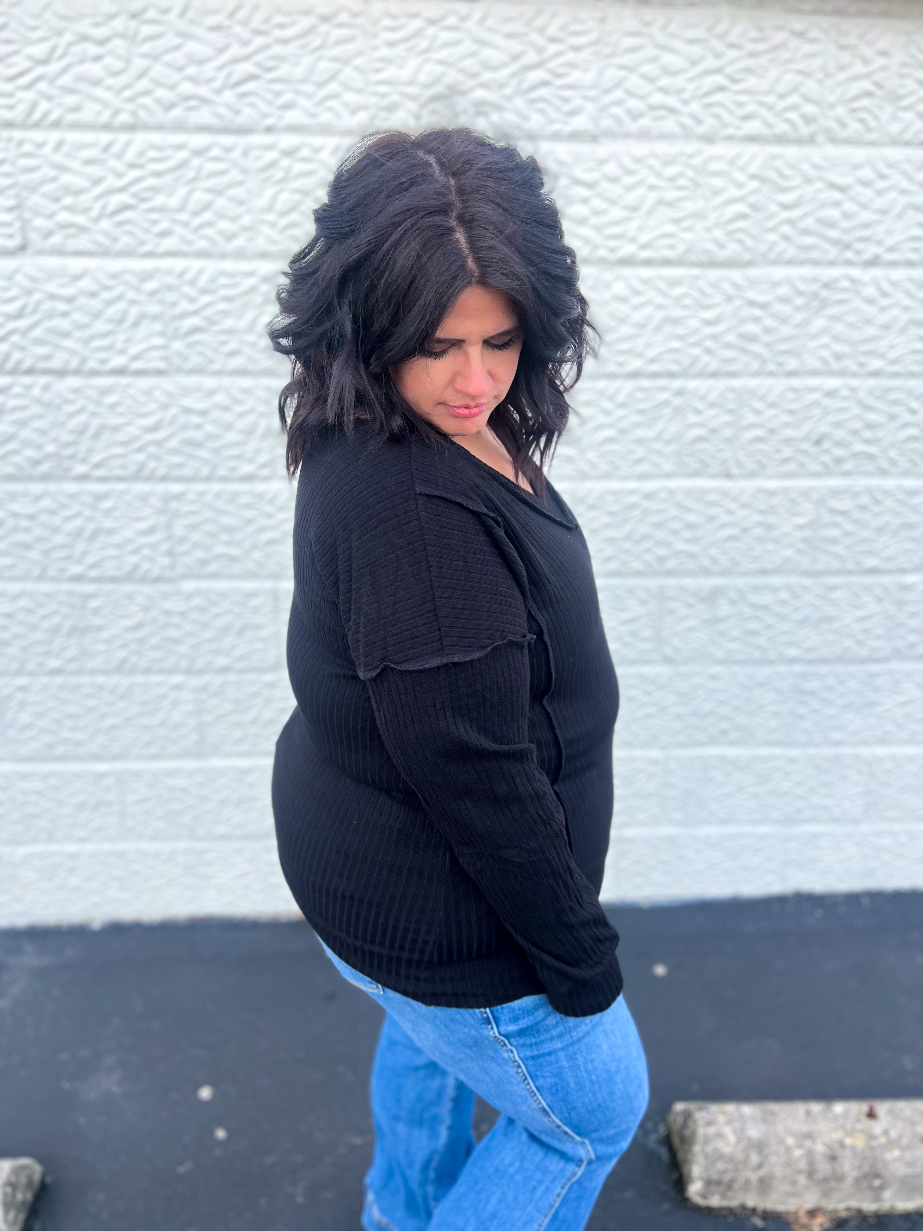 DOORBUSTER Mia Black V-neck Top