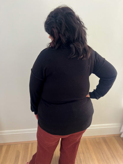 Mia Black V-neck Top