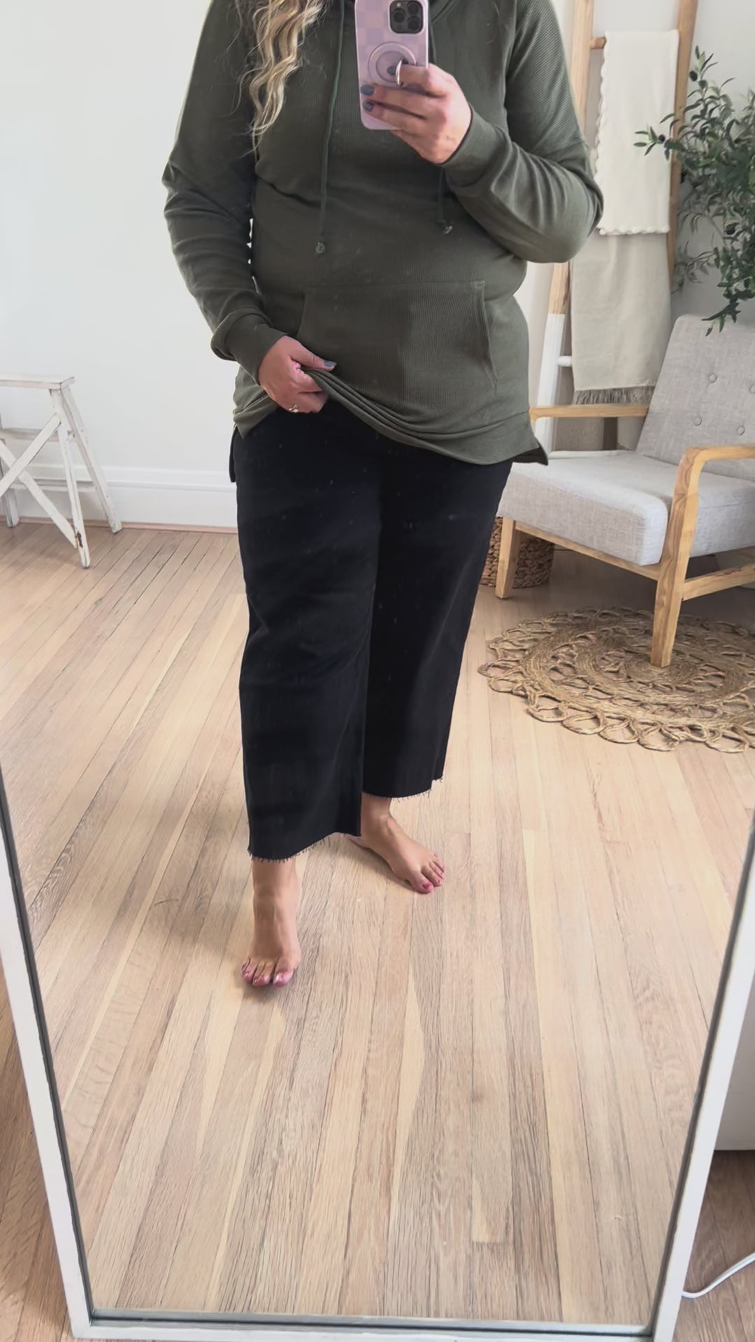 Load video: Vervet Olivia Wide Leg Non Distressed Crop Jeans - Black