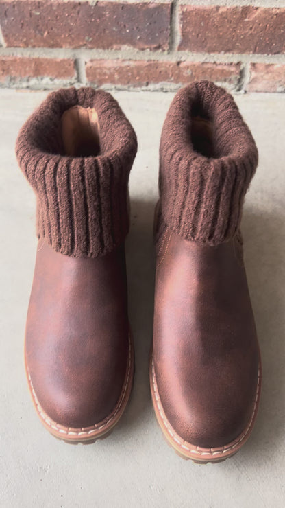 Corkys Quiver Booties - Brown Oiled