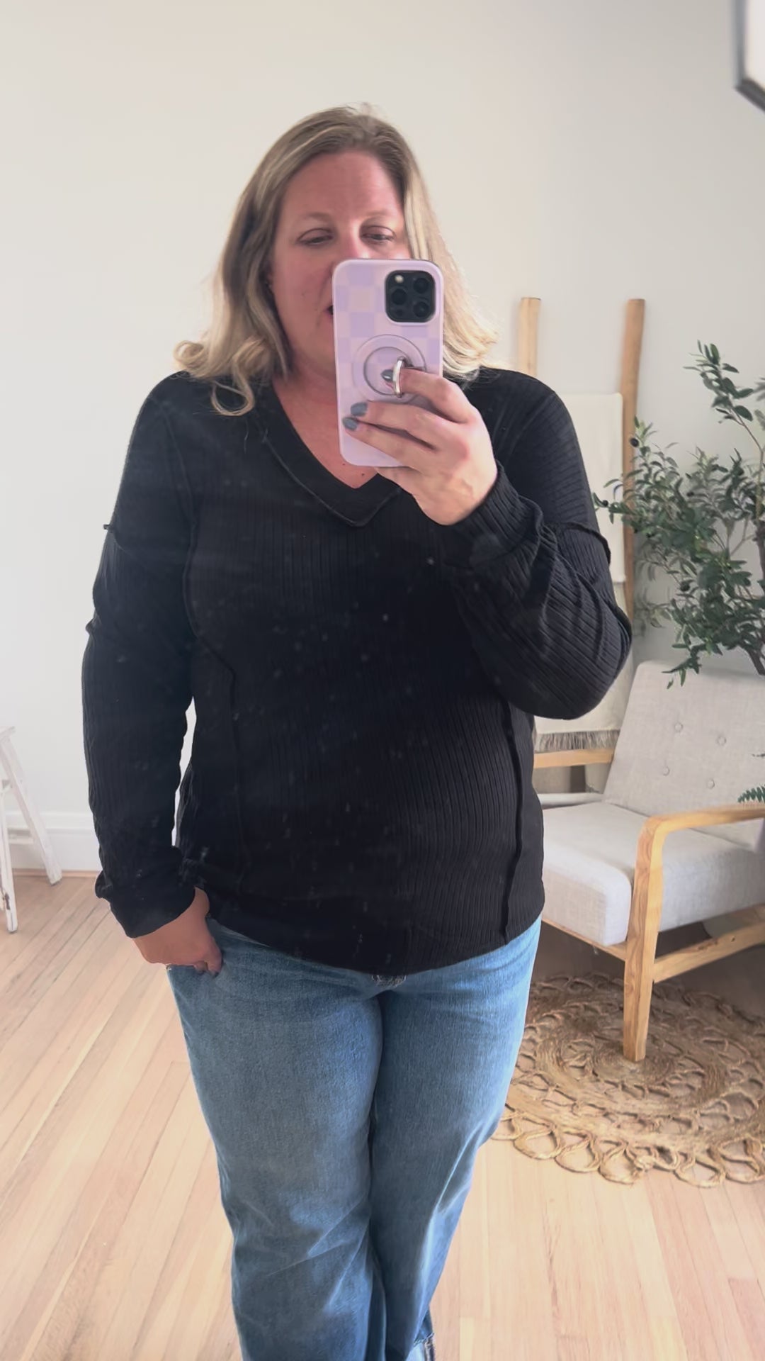 DOORBUSTER Mia Black V-neck Top