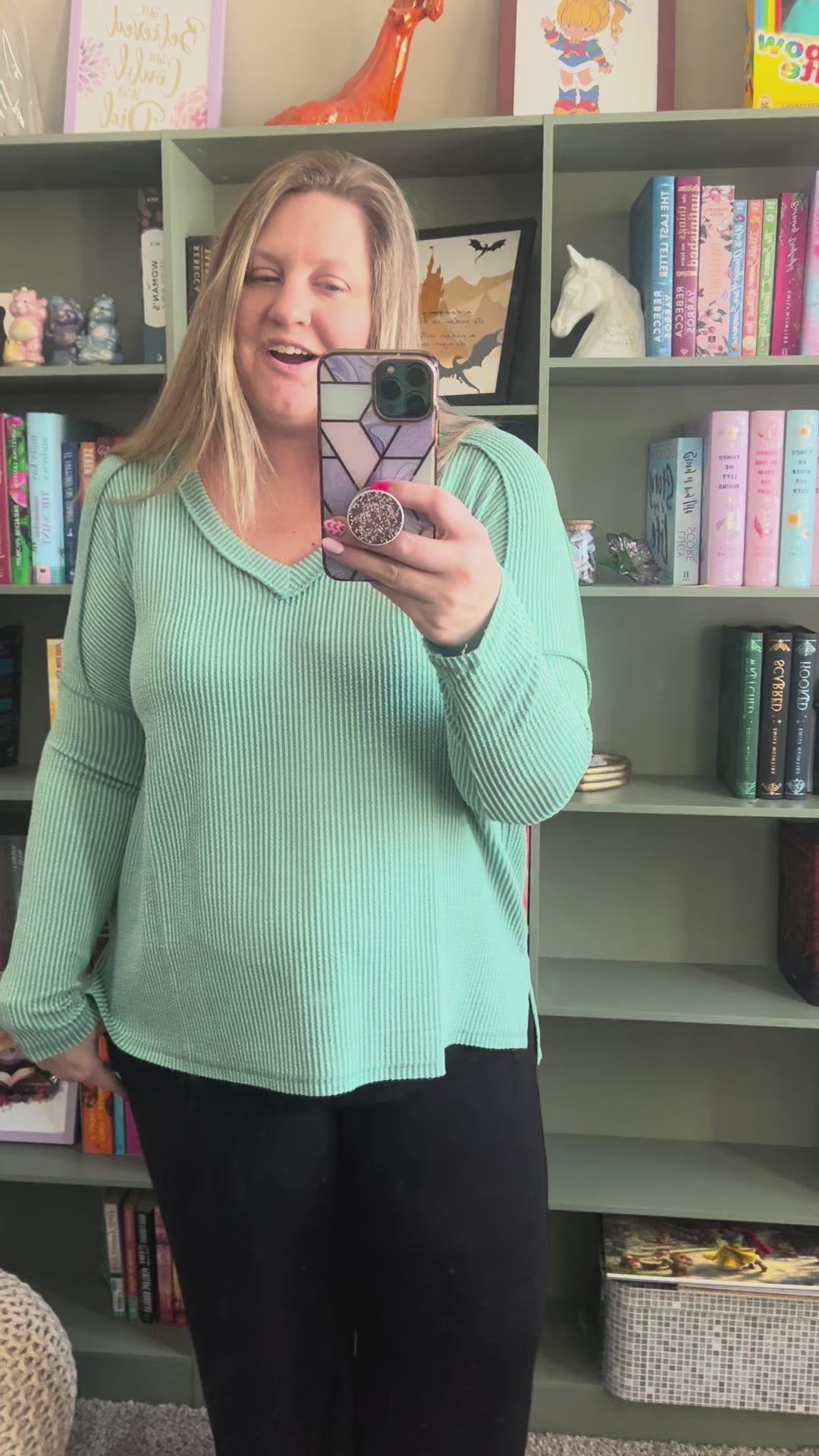 Load video: Khloe V-neck Top - Mint